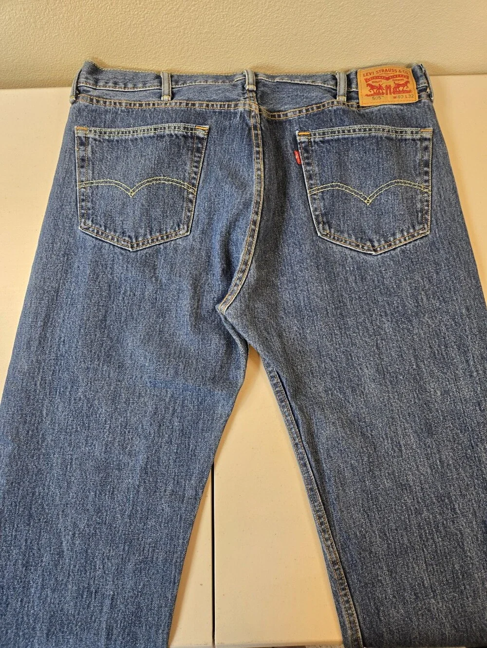 Levi's 505 Men’s Medium Wash Jeans 40x32